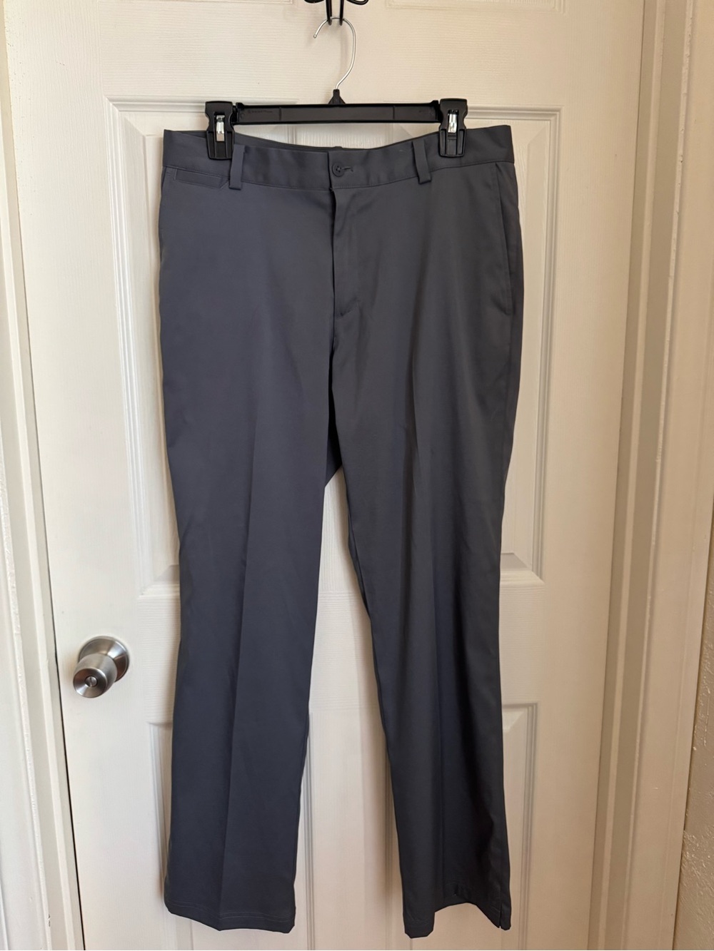 Nike Golf Dri-FIT Men's Grey Flat Front Pants - Size 32x30. (EUC) - Picture 2 of 6